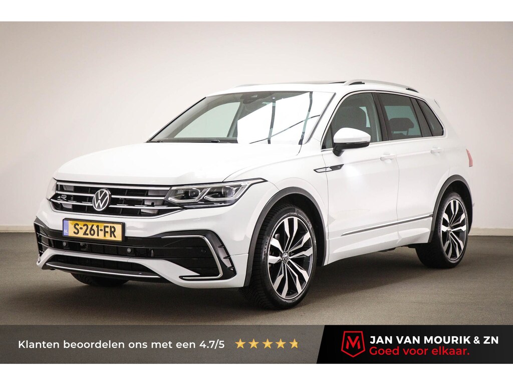 Volkswagen Tiguan 1.5 TSI R-Line Business | IQ LIGHT | PANORAMADAK | SFEERVERLICHTING | DAB | APP CONNECT | CAMERA | 20"