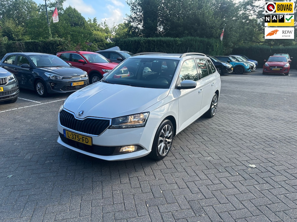 Skoda Fabia Combi 1.0 TSI Business Edition , navigatie , pdc met camera