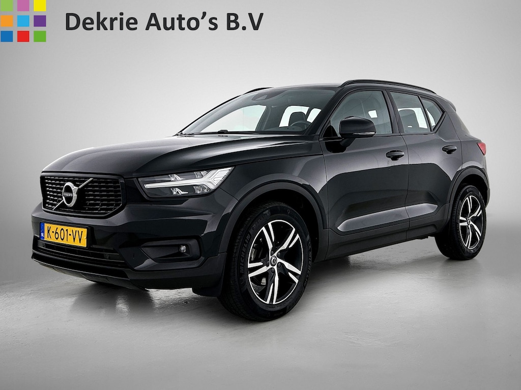 Volvo XC40 T2 130PK R-Design / Trekhaak / 1/2 Leder / Airco-ecc./ Navigatie / Stoelverwarming / Pdc. / Apk 11-2026