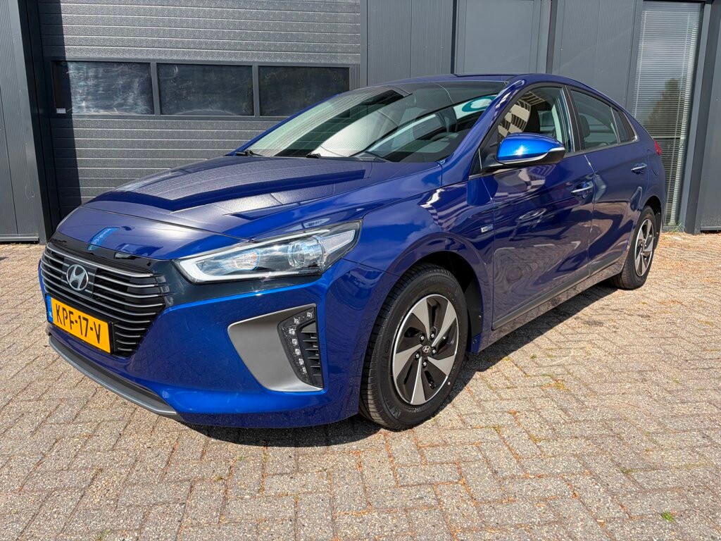 Hyundai Ioniq 1.6 GDi i-Motion, Camera, ACC, Keyless, Navi, Stoel+Stuurverwarming