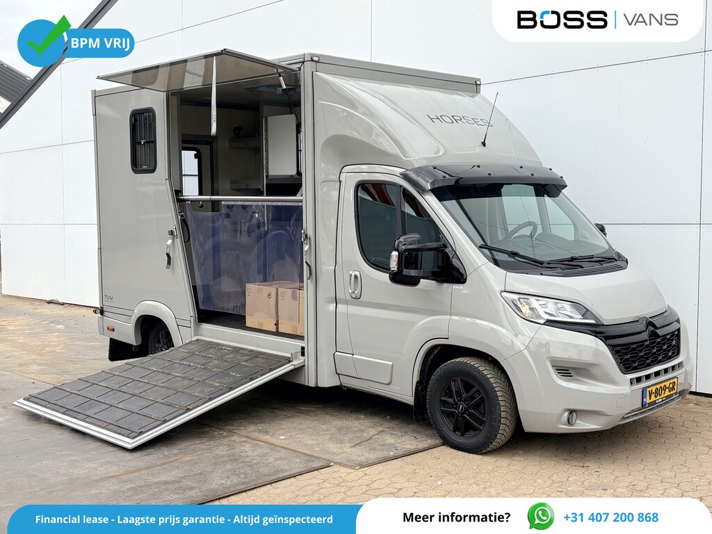 Citroën Jumper 2.2 130PK Paardenwagen Horsetrailer Pferdewagen Gietvloer WTV-opbouw Interieur- en achteruitcamera Trekhaak Leer Climate control