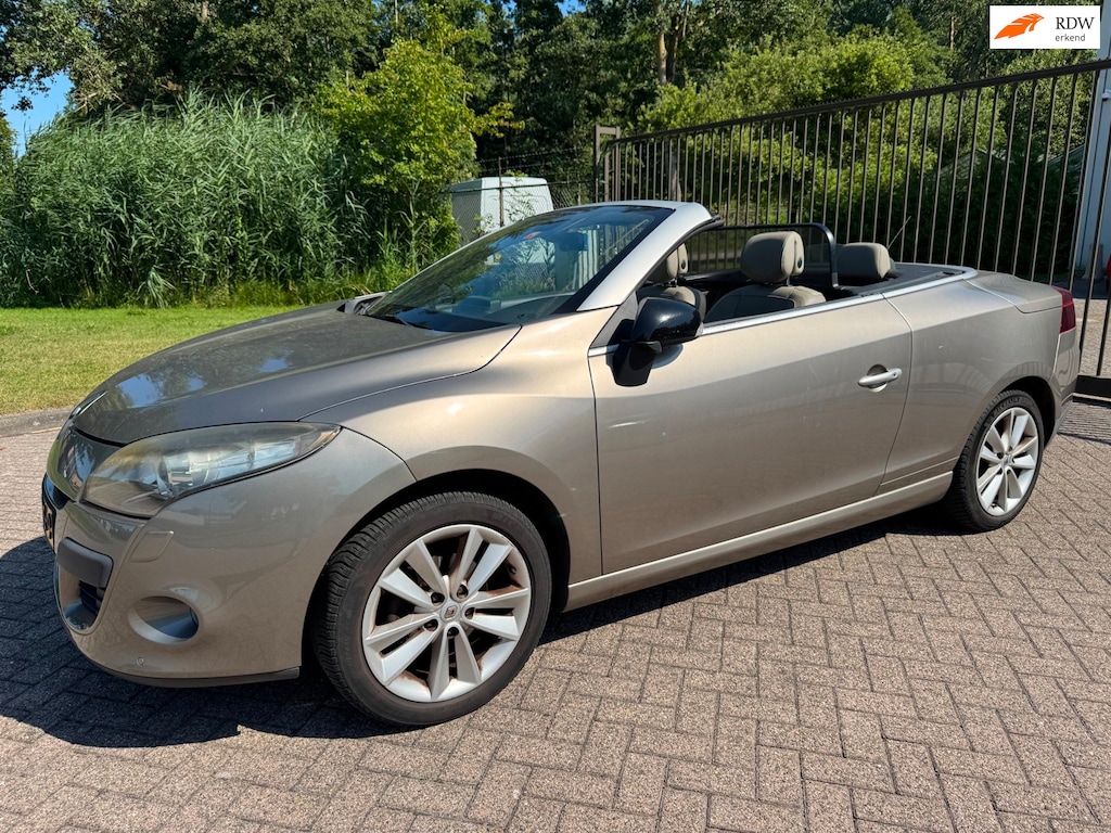 Renault Megane Coupé-Cabriolet 1.4 TCE Privilège/NWEAPK/CRUISE/CLIMA/NAVI/PANO/STOELVERWARMING/REGENSENSOR