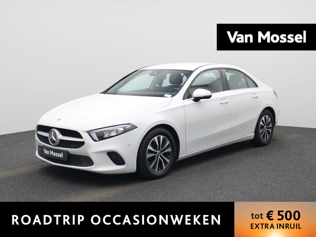 Mercedes-Benz A-klasse Limousine A 180 Luxury Line | Apple Car Play / Android Play | Camera | Virtual Cockpit | Stoelverwarming | Leder Interieur | 12 Maanden Garantie |