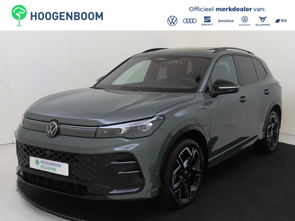 Volkswagen Tiguan 1.5 eHybrid R-Line Edition | SoH 100% | Panoramadak | Lederen bekleding ‘Varenna’ | Trekhaak | Adaptieve demping | Head-up display | Harman/kardon | Stoelventilatie voor |
