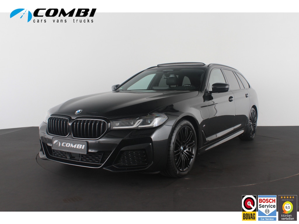 BMW 5-Serie Touring 530d xDrive M Sport > Pano.schuif/Head-up/19inch/Shadow-Line/Trekhaak