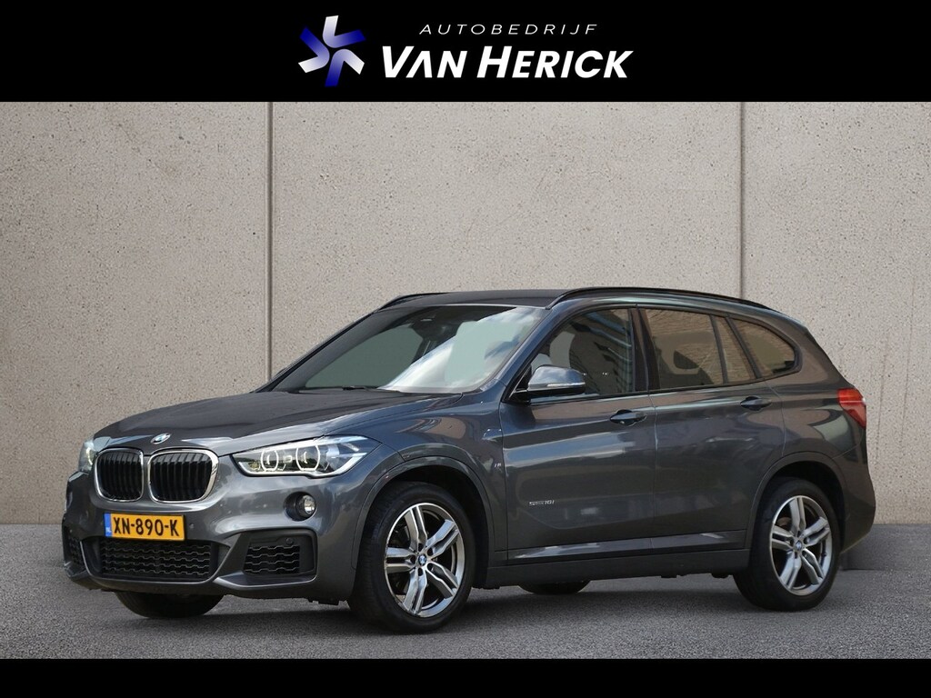 BMW X1 SDrive18i High Executive Automaat | M-Sport | Alcantara | LED | Navigatie
