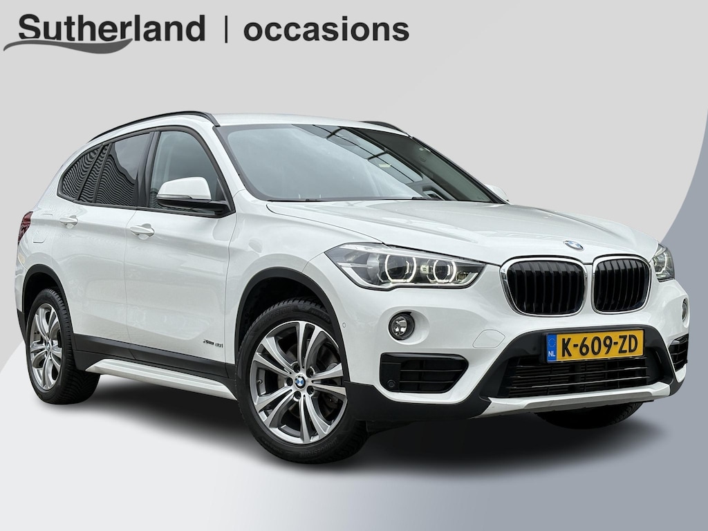 BMW X1 xDrive20i High Executive 192 Pk | Stoelverwarming | Elek. Kofferklep | PDC V+A | Cruise Control | Climate Control |