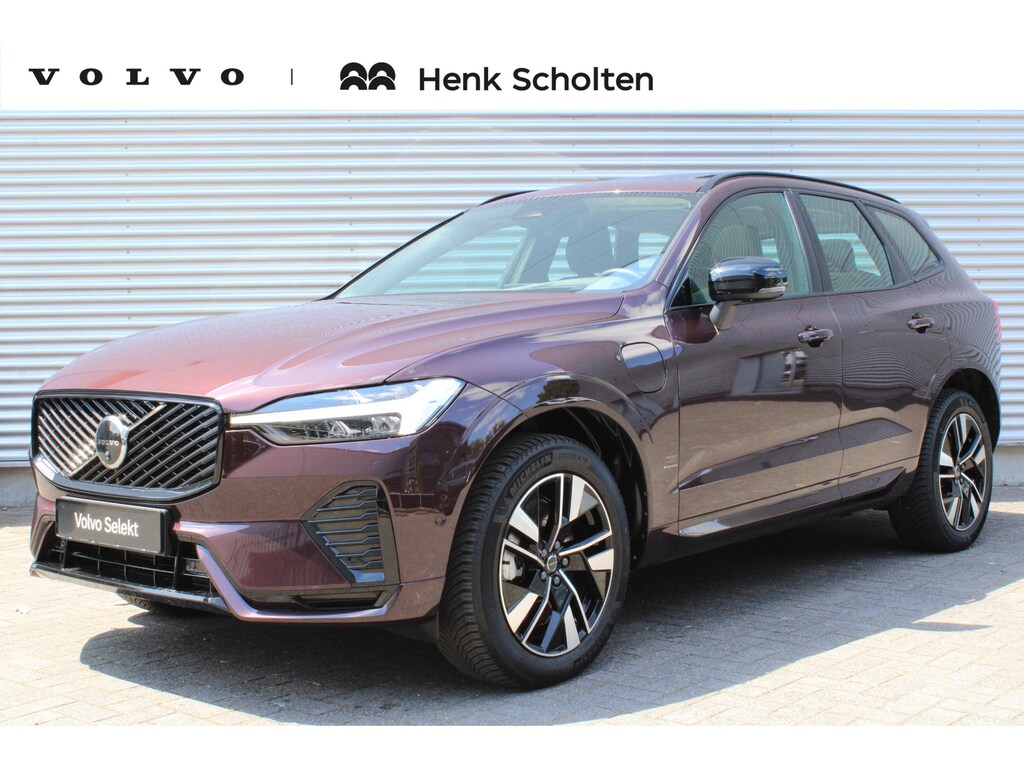 Volvo XC60 T6 Plug-in hybrid AWD Plus Dark | SOH-waarde 100% | Trekhaak | Panoramadak | Head up display | 360 graden camera | Verwarmbare voorstoelen stuurwiel en achterbank | Premium audio by Harman Kardon