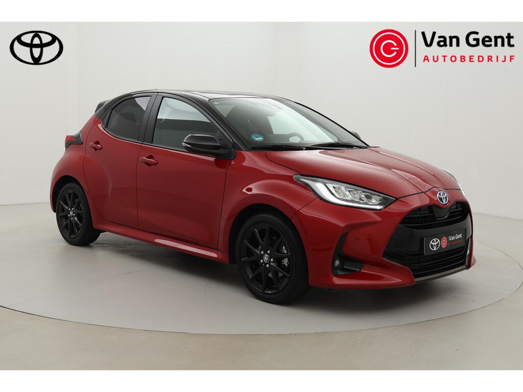 Toyota Yaris 1.5 Hybrid Executive | Dodehoek detectie | Head-up display | Stoelverwarming | Apple Carplay / Android Auto | Parkeersensoren voor/achter | 17 inch