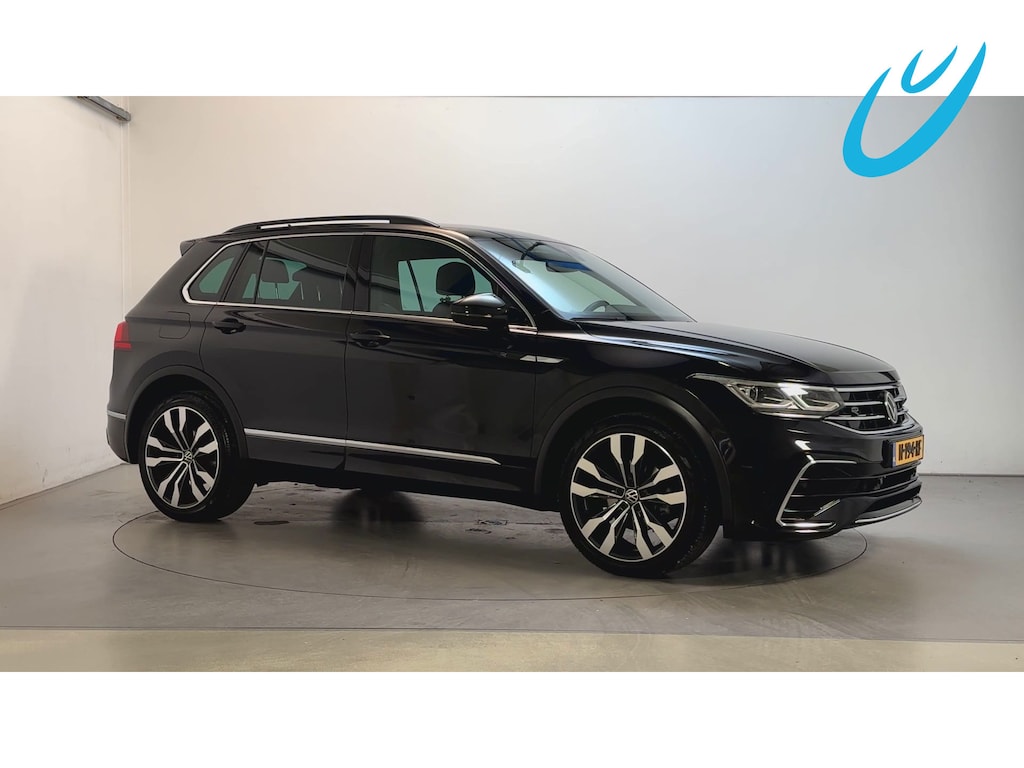 Volkswagen Tiguan 1.5 TSI R-Line Business+ LED Camera Stoelverwarming Trekhaak Virtual Cockpit