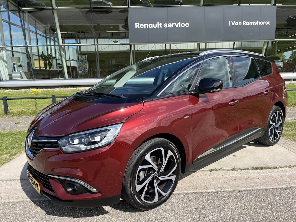 Renault Grand Scenic TCe 132 PK Bose / Dealer onderhouden / Trekhaak / Leder / Pano-Dak / Stoelverw. /