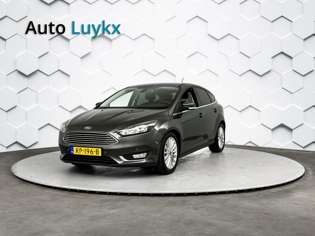 Ford Focus 1.5 Titanium Automaat | Navigatie | Verwarmd voorruit | Cruise Control