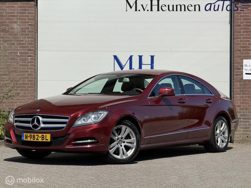 Mercedes-Benz CLS 350 Youngtimer Perfect onderhouden Camera