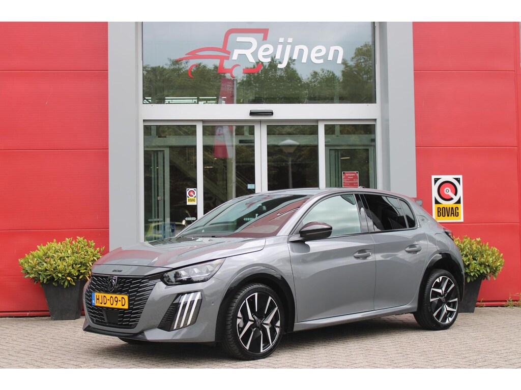 Peugeot 208 1.2 Hybrid 145PK AUTOMAAT GT | CAMERA VOOR + ACHTER | NAVIGATIE | DRAADLOZE APPLE CARPLAY/ANDROID AUTO | FULL LED KOPLAMPEN | LICHTMETALEN VELGEN 17" | DODEHOEK DETECTIE | DRAADLOZE TELEFOONLADER | KEYLESS ENTRY/START | DAB+ RADIO | ADAPTIVE CRUISE CONTROL | CLIMATE CONTROL |