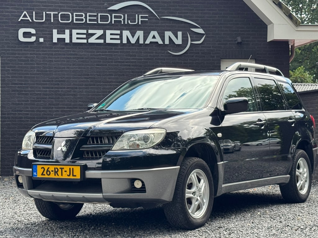Mitsubishi Outlander 2.0 Invite plus Goed Onderhouden Airco Koud Trekhaak Dakrails Sportvelgen