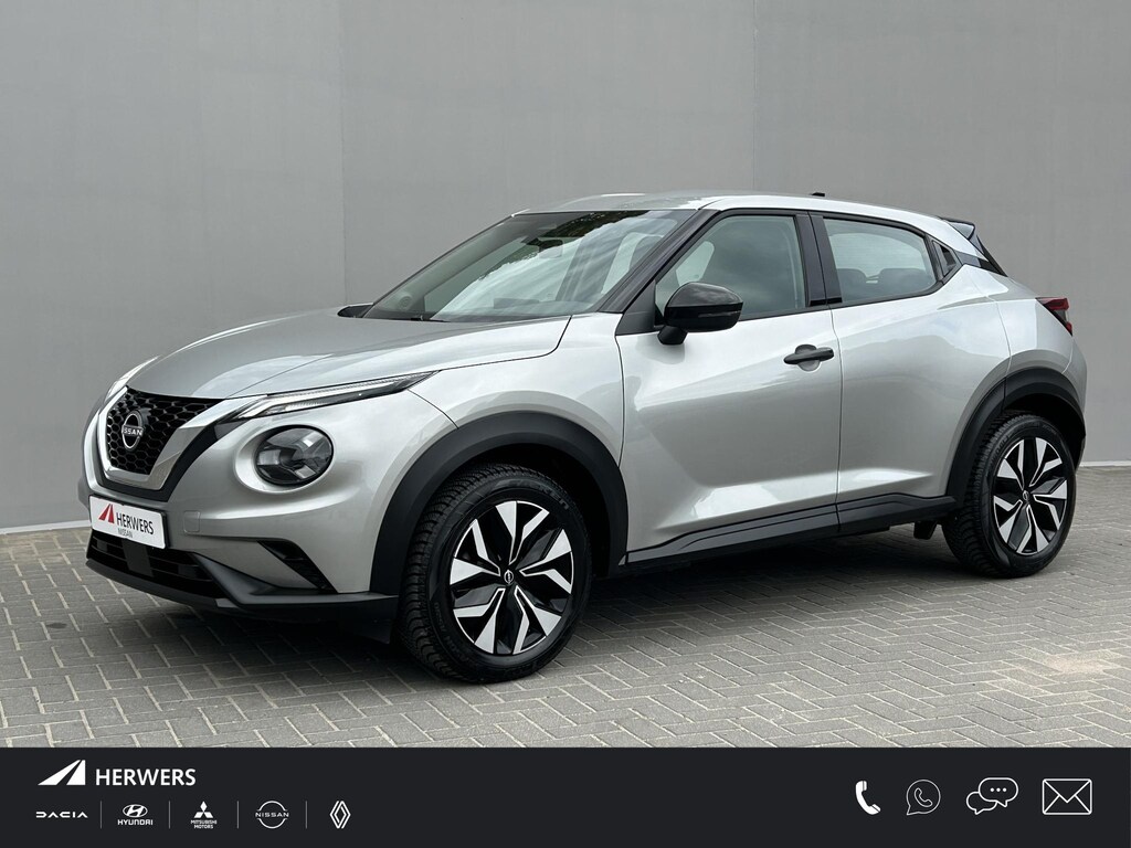 Nissan Juke 1.0 DIG-T Acenta Handgeschakeld / Allseason banden / Apple carplay Android auto / Stoelverwarming / Achteruitrijcamera / Nissan Connect Navigatie / Cruise control / Climate control / Lichtmetalen wielen 17“ /