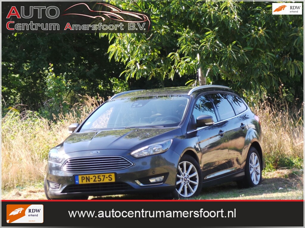Ford Focus Wagon 1.0 Titanium ( INRUIL MOGELIJK )