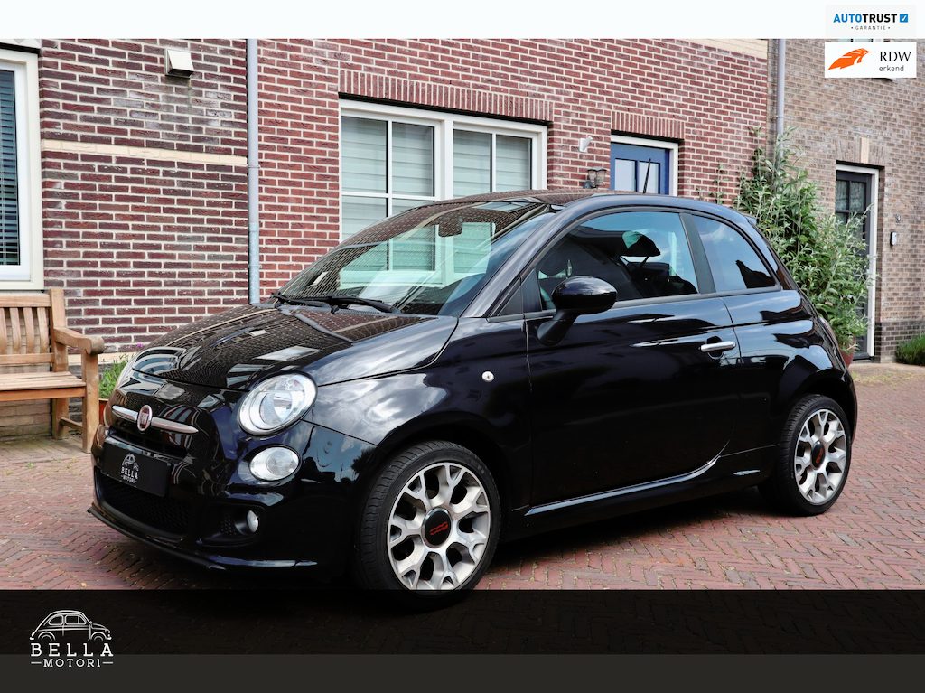Fiat 500 1.2 Sport | RIJKLAARPRIJS | Sportstoelen | 16 inch lichtmetalen velgen | Parkeersensoren | Donker glas