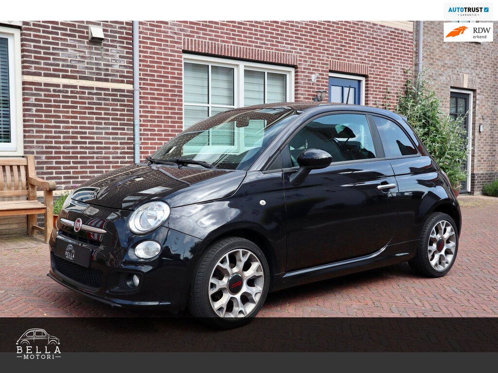 Fiat 500 1.2 Sport | RIJKLAARPRIJS | Sportstoelen | 16 inch lichtmetalen velgen | Parkeersensoren | Donker glas