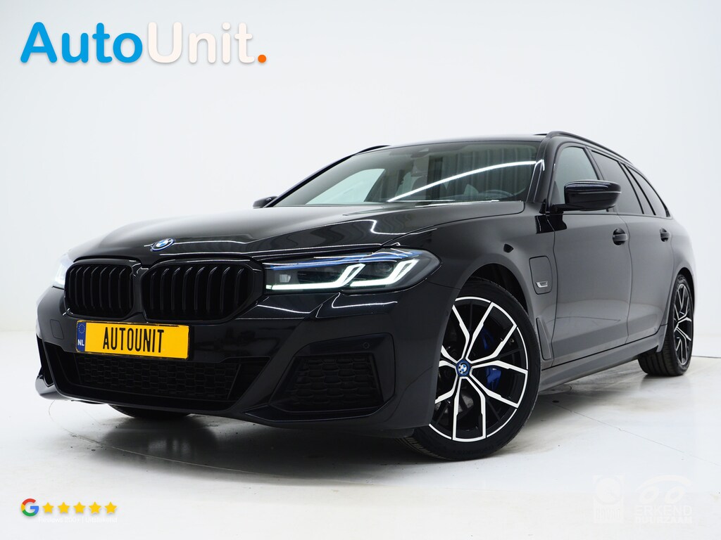 BMW 5-Serie Touring 530e M Sport Shadow Line | Panoramadak | Leder | LaserLED | HUD | Keyless | Sfeerlicht | Camera | Dodehoek