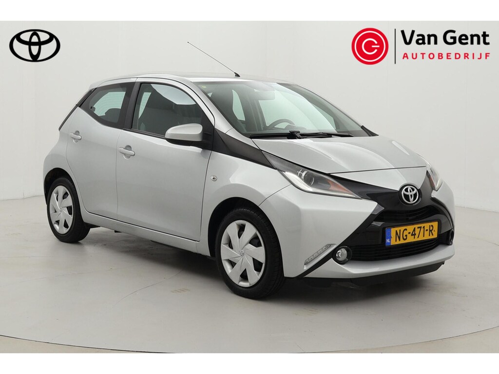 Toyota Aygo 1.0 VVT-i x-play | Airco | Camera | Bluetooth