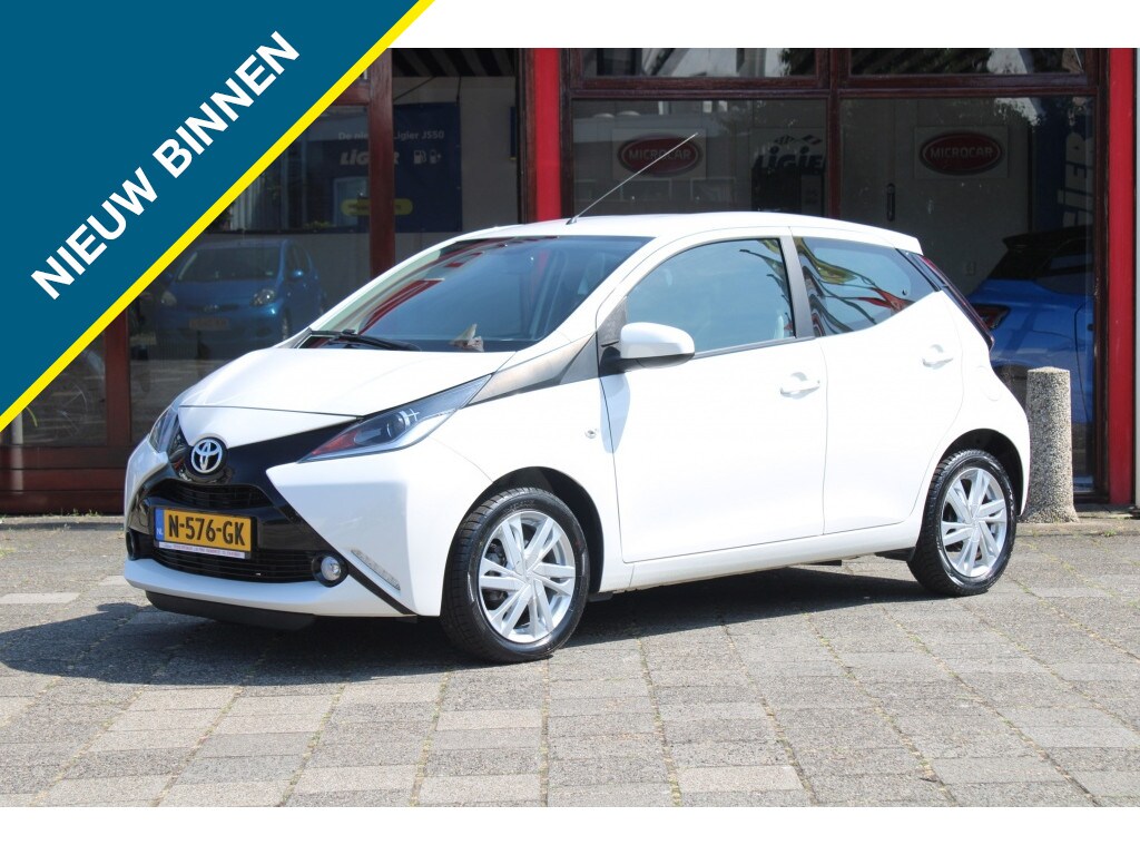 Toyota Aygo 1.0 VVT-i x-play