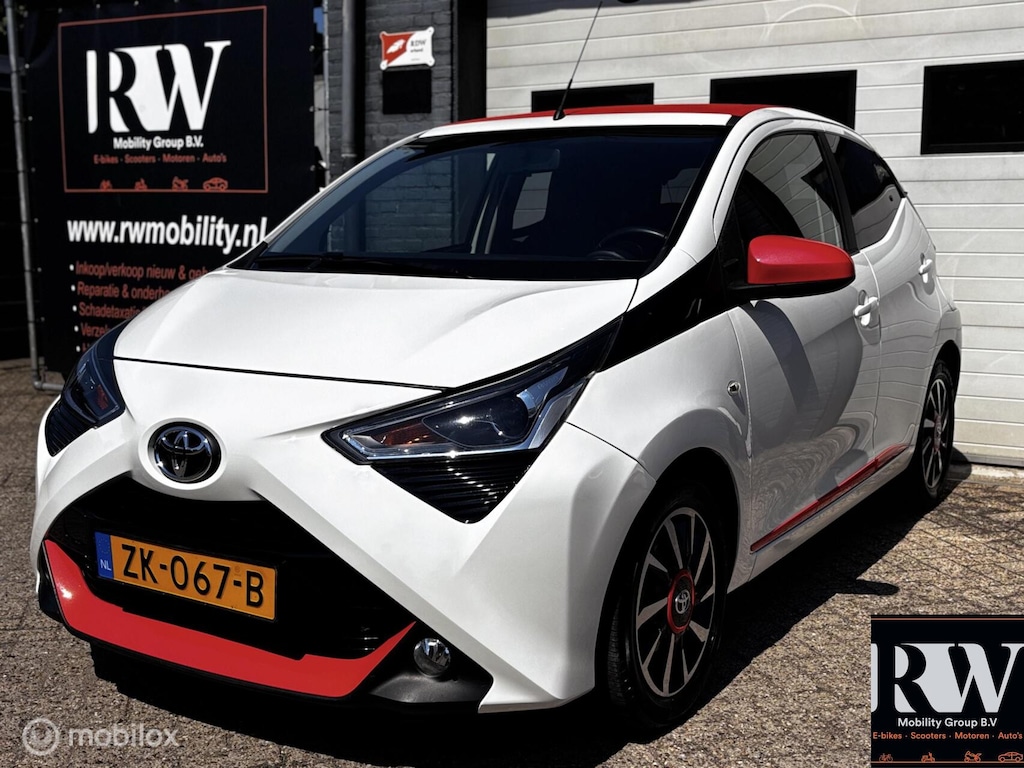 Toyota Aygo 1.0 VVT-i x-clusiv CABRIO*NAP*A/C*CARPLAY*CAMERA