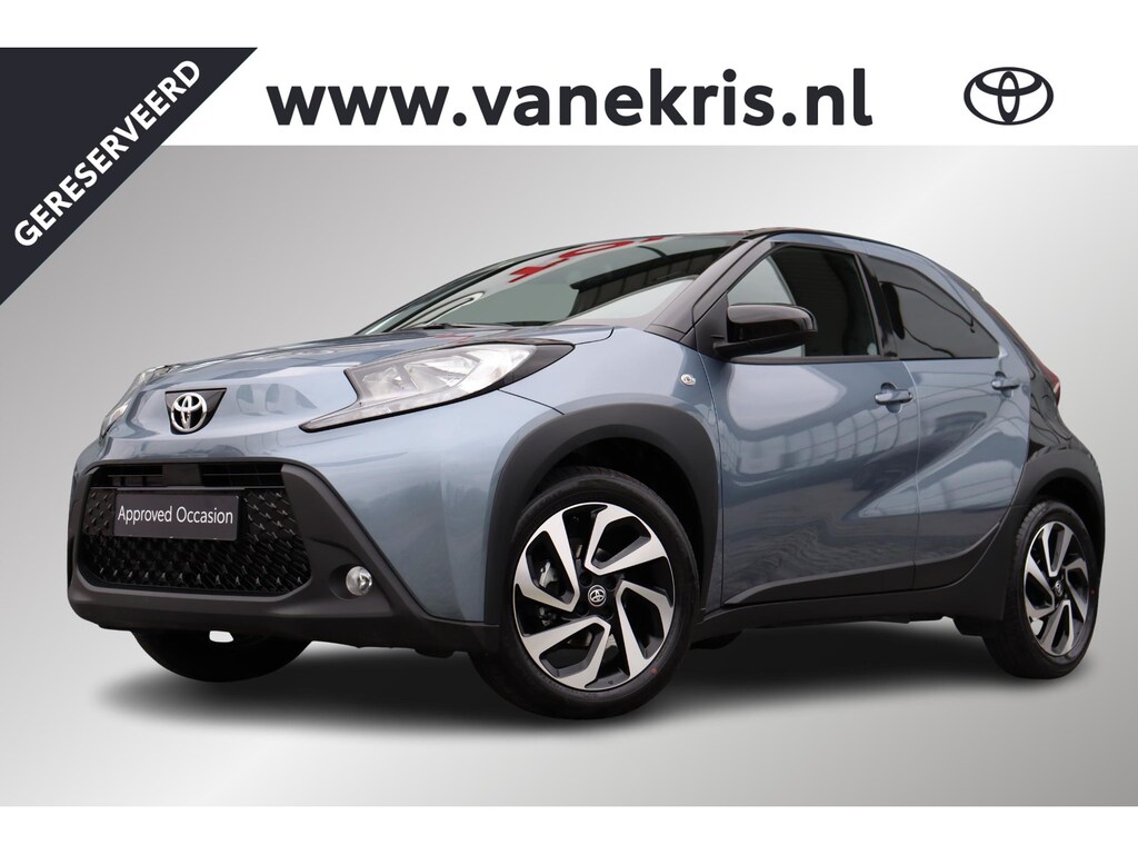 Toyota Aygo X 1.0 VVT-i Pulse Limited, LED, Stoelverwarming, Parkeercamera