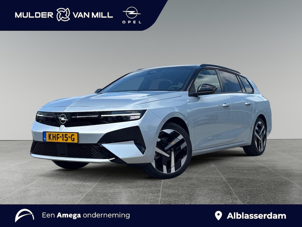 Opel Astra Electric Ultimate EV 58kWh 156pk | ALCANTARA | SCHUIF/KANTELDAK | STOEL + STUUR + VOORRUITVERW. | 18 INCH LM-VELGEN | NAVI | CAMERA | MASSAGE STOELEN | FIETSENDRAGERHAAK |
