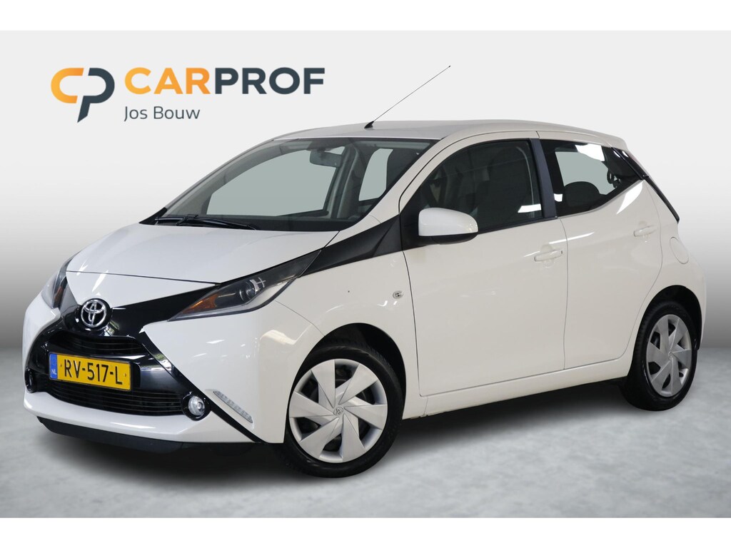 Toyota Aygo 1.0 VVT-i x-play Airco | Camera | Bluetooth | NAP.