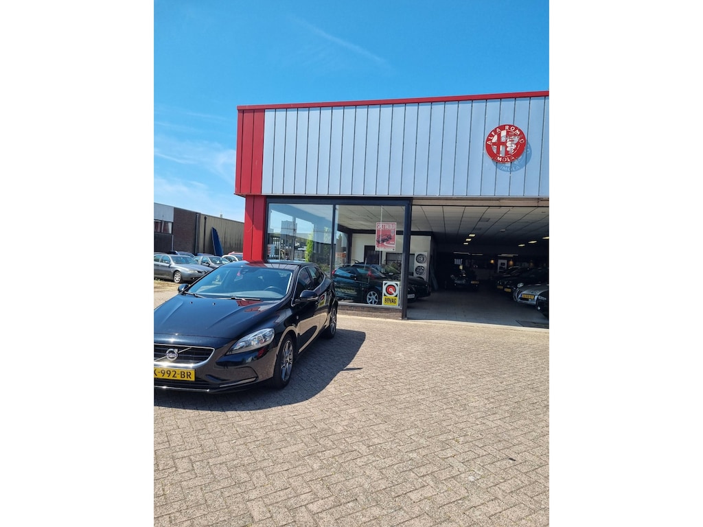 Volvo V40 Cross Country 2.0 D2 Summum AUTOMAAT