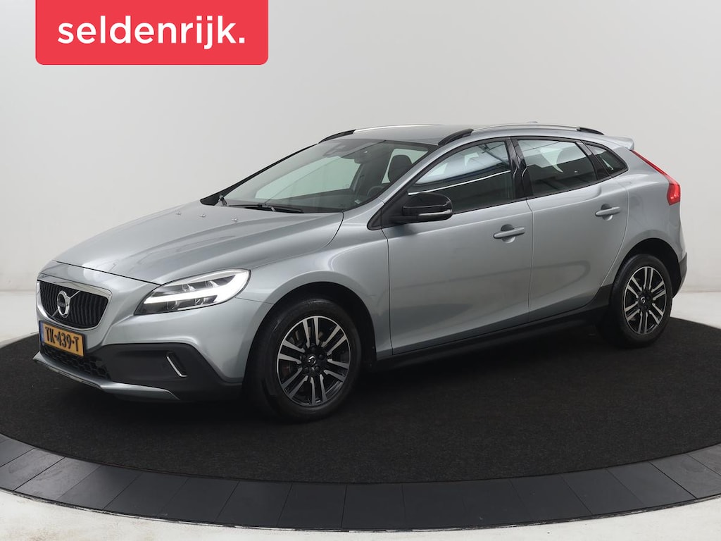Volvo V40 Cross Country 1.5 T3 Edition+ | Trekhaak | Stoelverwarming | Navigatie | Climate control | Bluetooth | Cruise control | Parkeerhulp