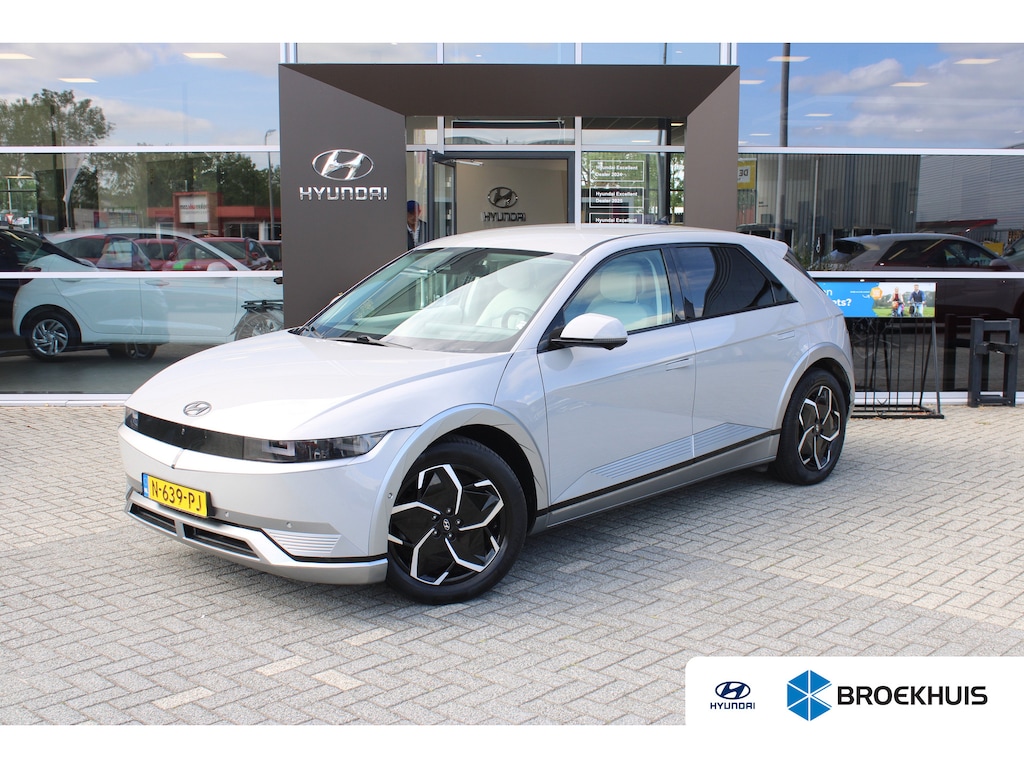 Hyundai Ioniq 5 Lounge 73kWh | Achterbank in delen neerklapbaar | Achterstoelen elektrisch verstelbaar | Achterstoelen verwarmd