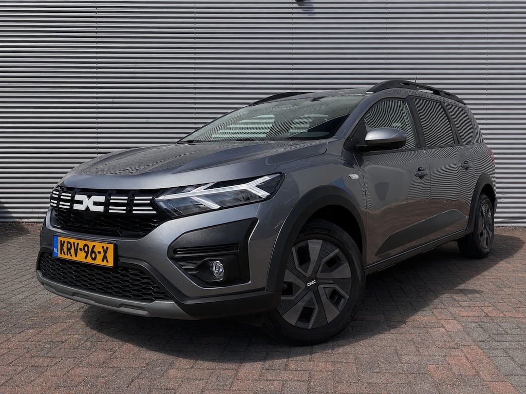 Dacia Jogger 1.0 TCe Carplay Cruise Led navi Camera BJ 2024 Eerste Eigenaar Nieuwstaat 17330 Km Gereden Fabrieksgarantie tot 14-11-2027 incl 12 maanden garantie