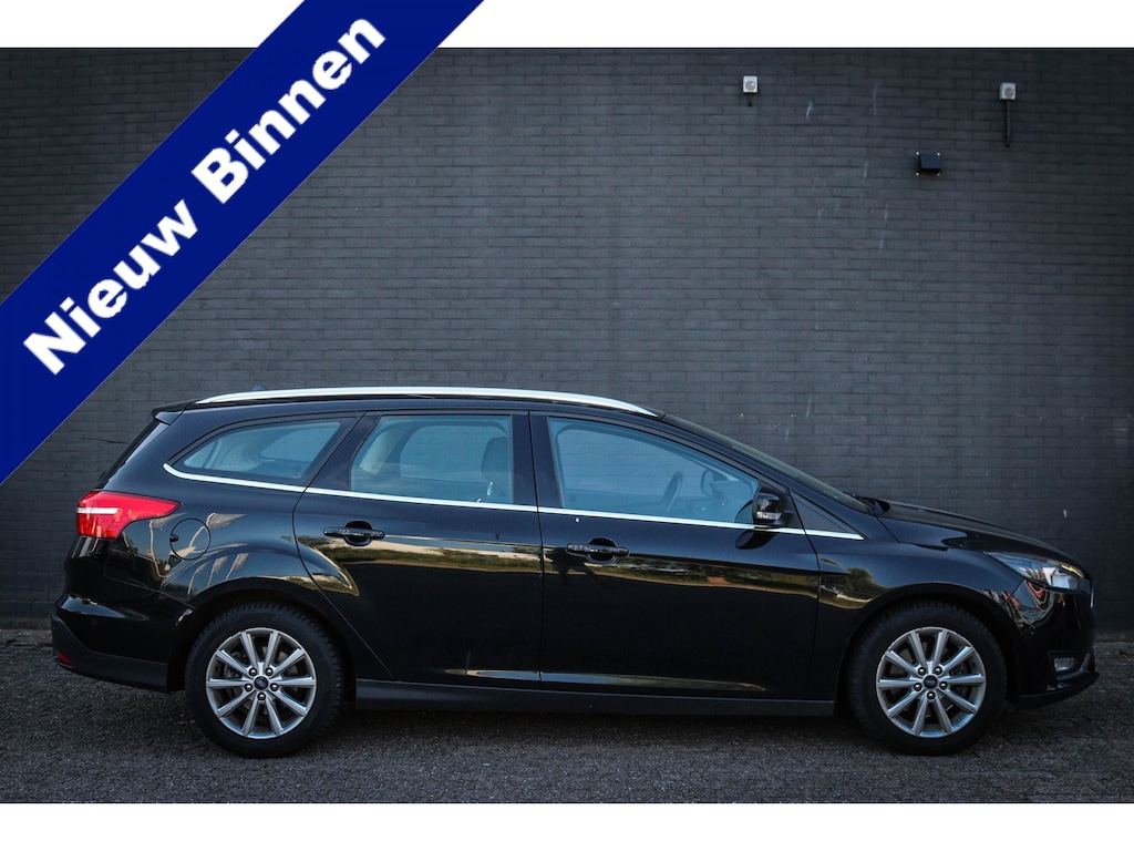 Ford Focus Wagon 1.5 Titanium Net binnen-Nu al te bezichtigen