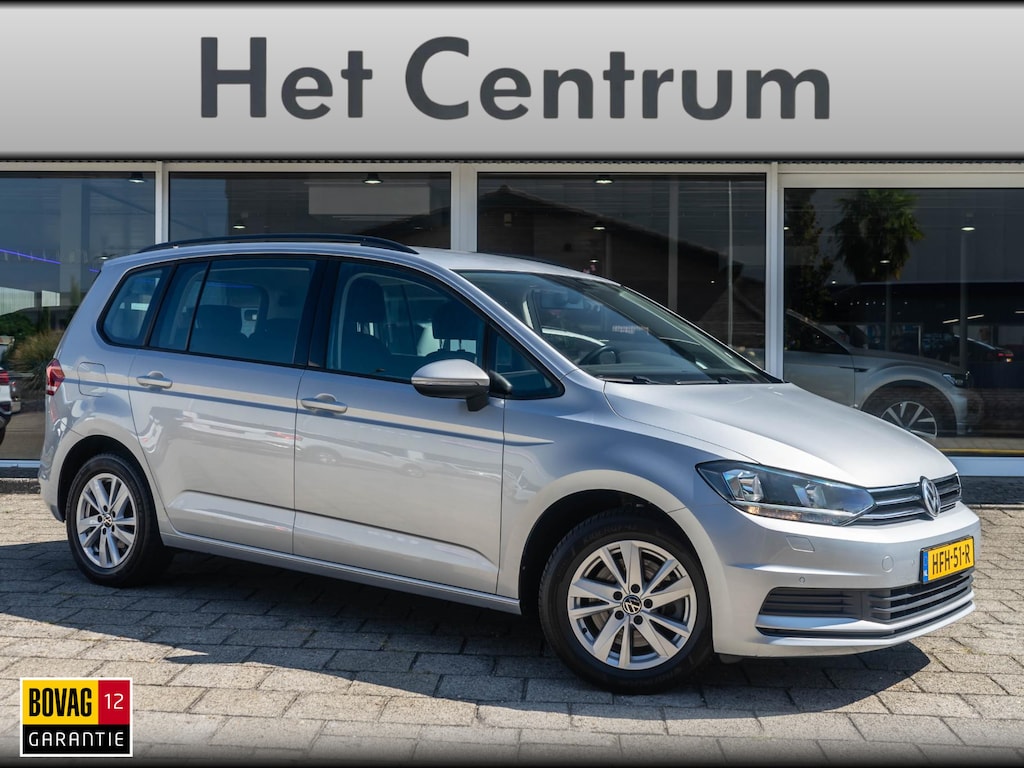 Volkswagen Touran 1.5 TSI Comfortline Business 7p wegd.b trekhaak - Camera - Carplay - Navi - Ad. Cruise Control
