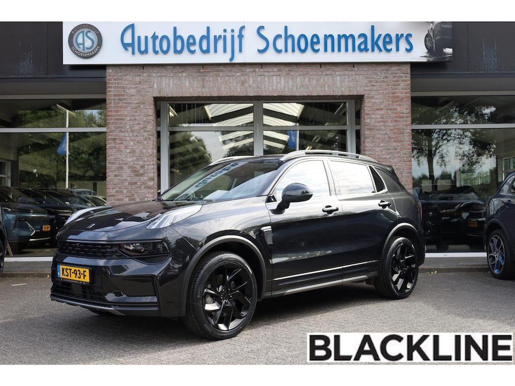 Lynk & Co 01 1.5 261PK! 6.6Kwh LADEN! BLACKLINE! 360-CAMERA PANO/SCHUIF INFINITY DAB NAVI CARPLAY STOELVERWARMING ELEK.ACHTERKLEP 20"LMV
