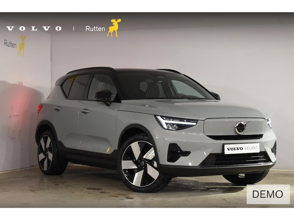 Volvo EX40 252PK Single Motor Extended Range 82 kWh Plus / Lounge pakket / Extra getint glas / Panoramadak / 360 camera / 20'' velgen / zwart dak