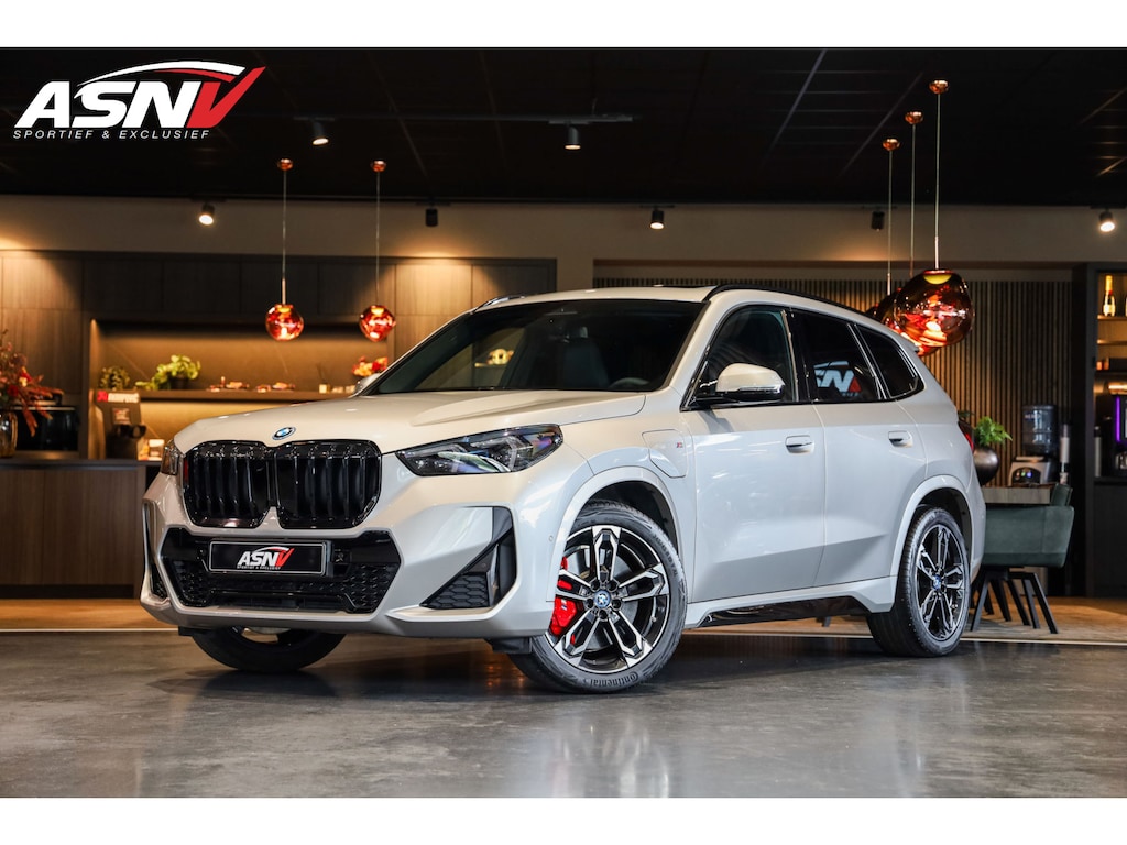 BMW X1 XDrive25e, 245 PK, M/Sports/Pakket/Pro, Plug/In, Pano/Dak, Adapt.LED, Shadow/Line, Camera, 2025, BTW!!