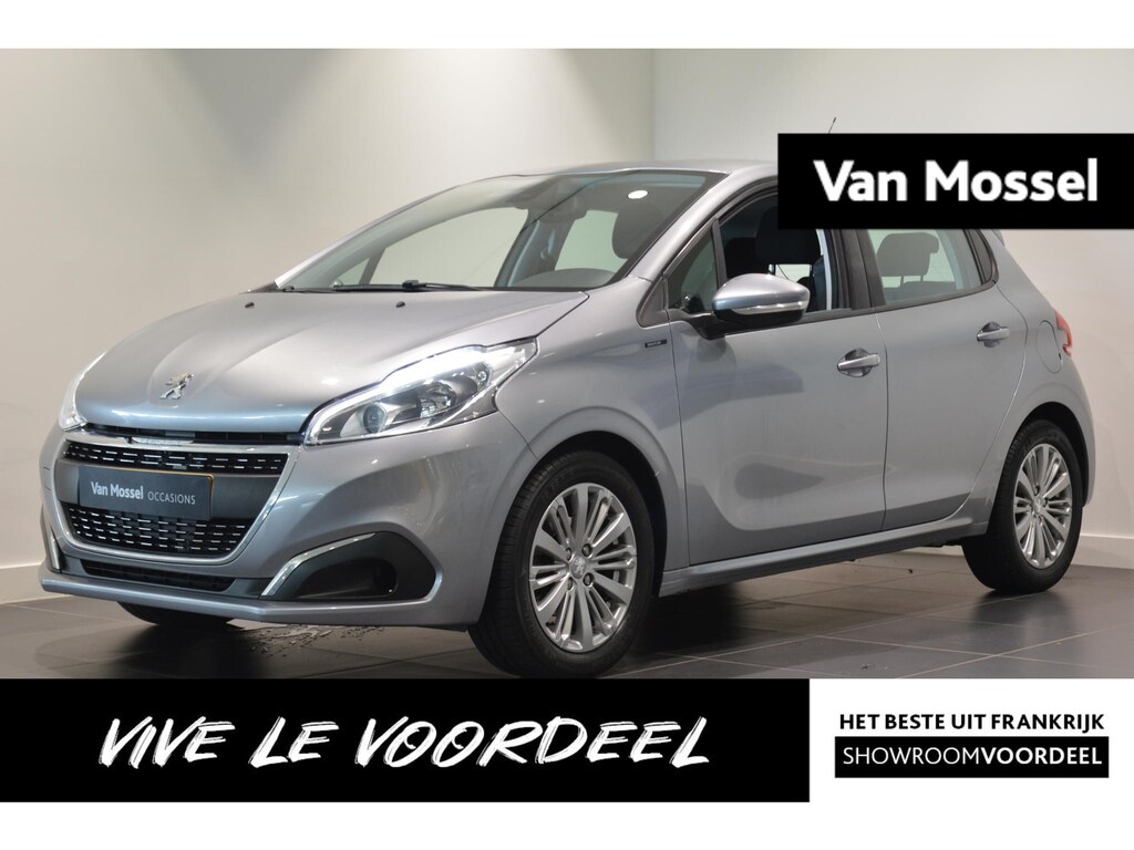 Peugeot 208 Signature NAVIGATIE - AIRCO - HANDGESCHAKELD