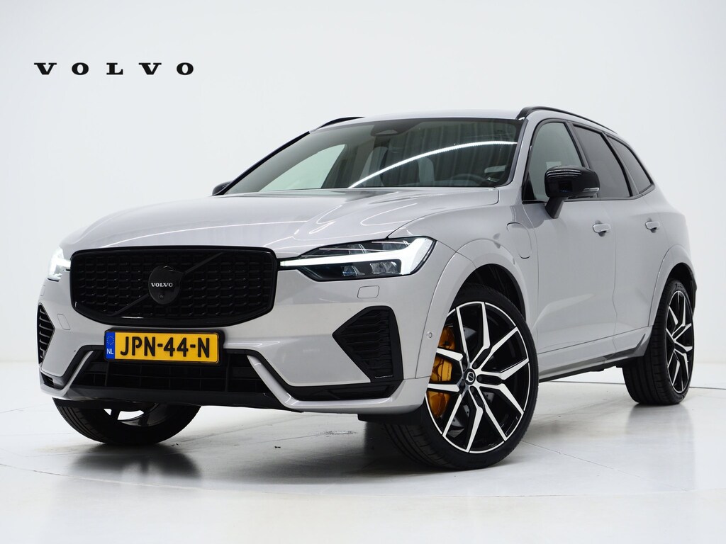 Volvo XC60 T8 Polestar Engineered 455PK AWD Full options | B&W | 22" | Gelam. glas | Trekhaak | 360°