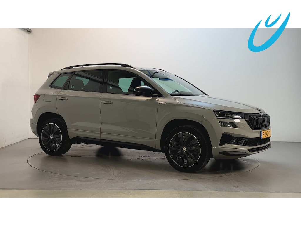Skoda Karoq 1.5 TSI 150pk ACT Sportline Business Camera Stoelverwarming Sfeerverlichting