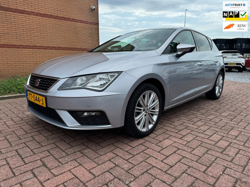 SEAT Leon 1.5 TSI Xcellence Business Intense, Digitaal Dashboard, Apple Carplay, PDC V+A