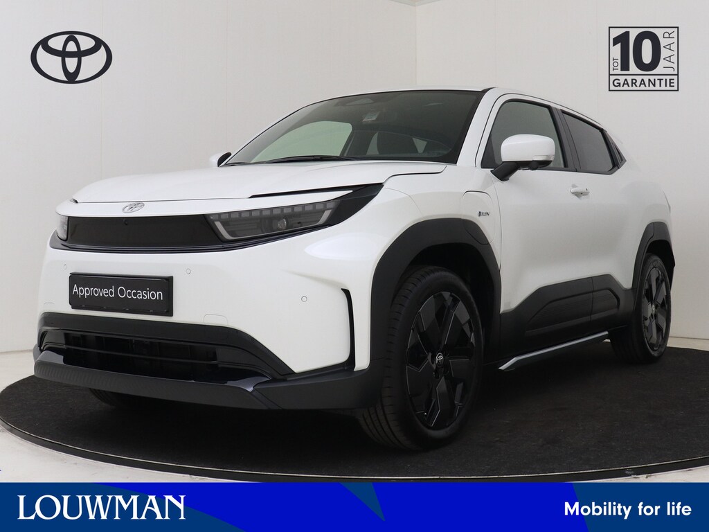 Toyota Urban Cruiser Executive 61 kWh