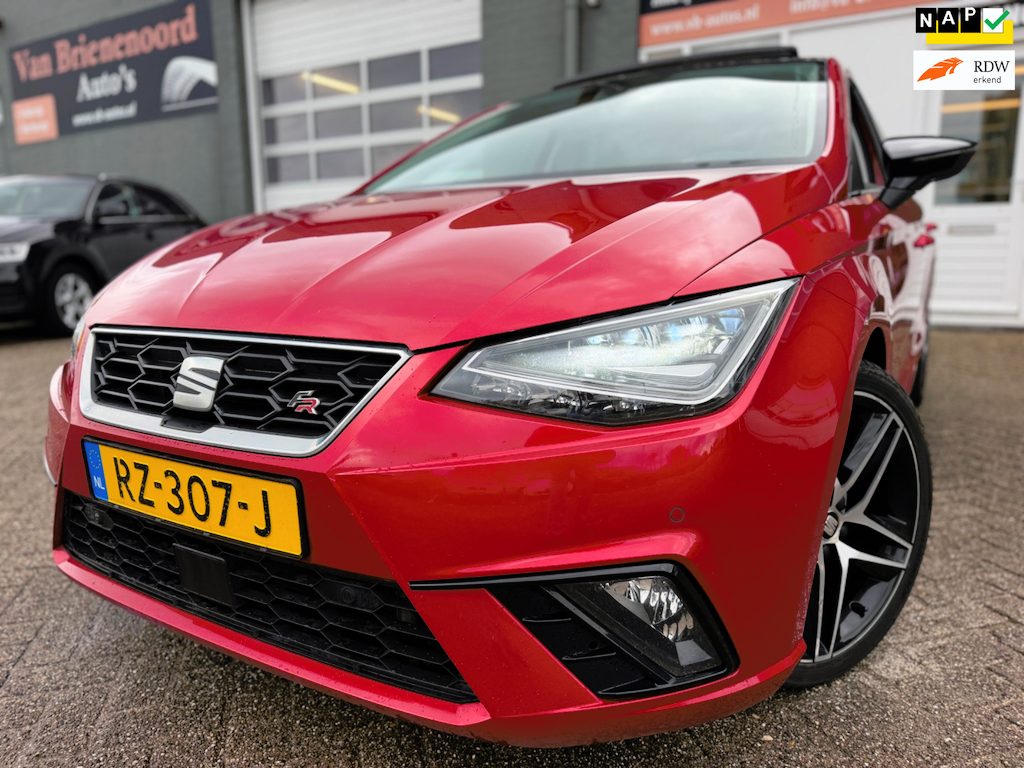 SEAT Ibiza 1.5 TSI EVO FR Business Intense van 1ste Eig en elec. panoramadak en App connect en parkeersensoren / camera