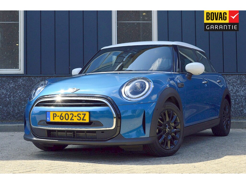 MINI Cooper 5-Deurs 1.5 Business Edition Rijklaarprijs-Garantie Sport Interieur Navigatie Apple carplay Led Camera
