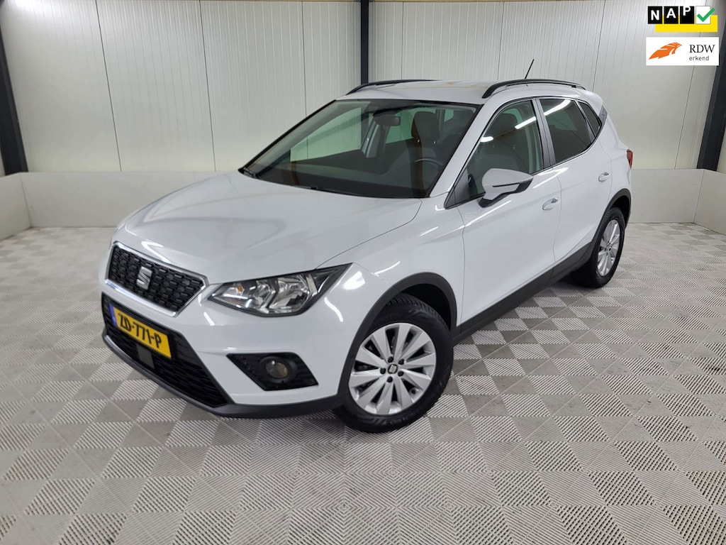 SEAT Arona Style Business Intense, Automaat, Camera, Navigatie, Parkeersensoren