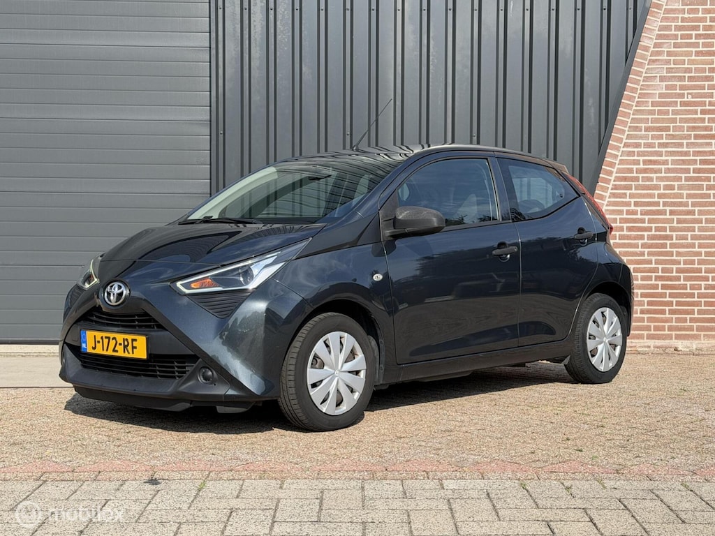 Toyota Aygo 1.0 VVT-i x-fun