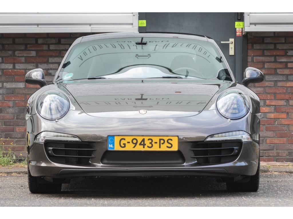 Porsche 911 Carrera 4