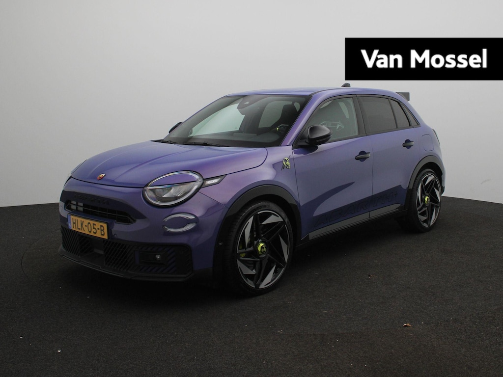 Fiat Abarth 600e Scorpionissima 54 kWh | Sabelt Kuipstoelen | Torsen Sperdifferentieel | 280PK | 20 "Velgen